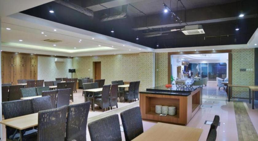 Sleepzzz Hotel Senayan Jakarta Kültér fotó